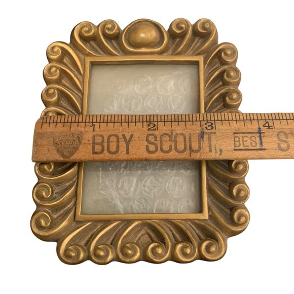 VTG Mini Picture Frame MCM Gold Resin Ornate Swirl 3x2.5 Photo Hollywood Regency - Picture 5 of 6